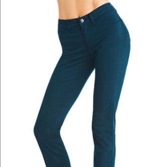 J Brand Denim - J Brand Riviera Skinny Micro Cord Pants Size 26